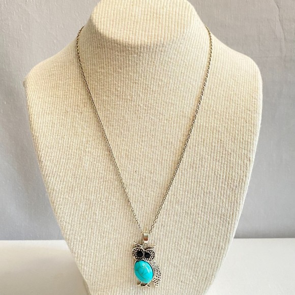 Owl Pendant Necklace Faux Turquoise Belly Silver Tone Black Stone Eyes - Picture 2 of 8